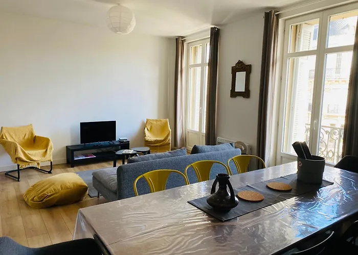 Magnifique Appartement T4 90 M2 Tres Bien Situe 2 Min Vieux Port Et Gare St Charles